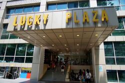 Lucky Plaza (D9), Shop House #575672271